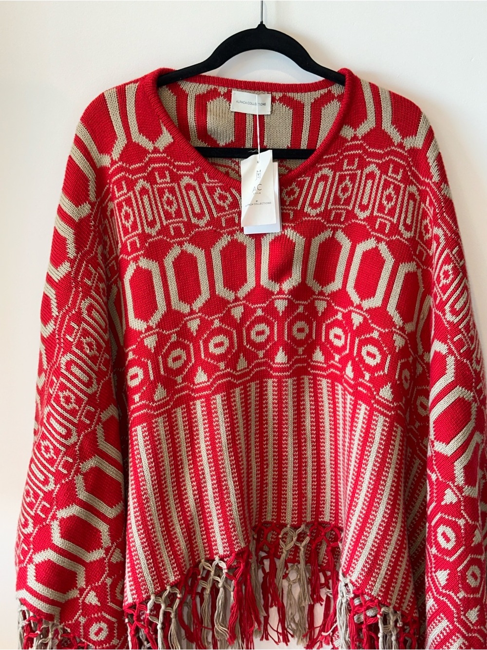 Aplaca collections - Red Patterned Fringe Sweater Poncho - Unknown Brand - Picture 5 of 11
